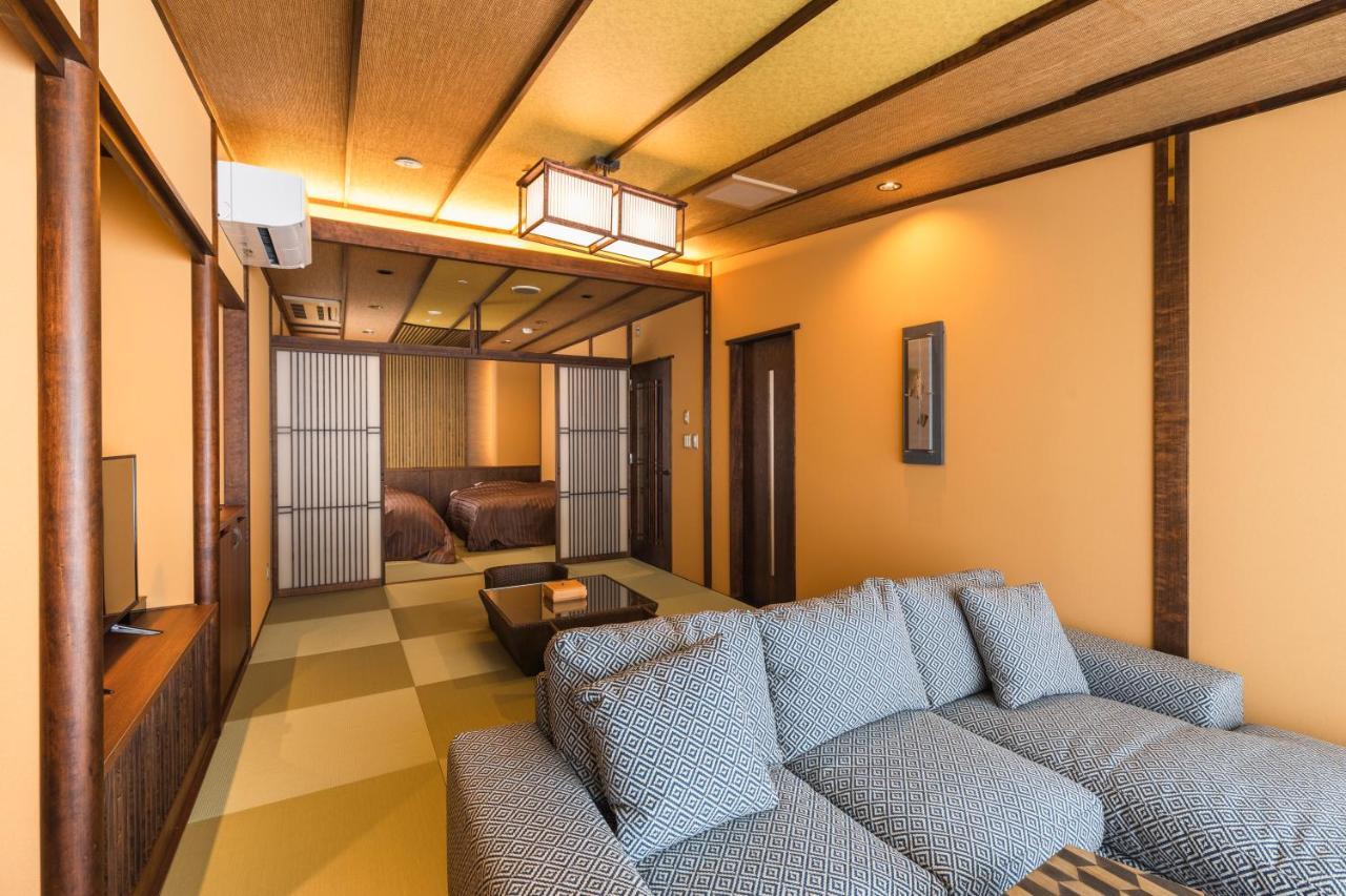 Tsuta Onsen Ryokan โทวาดะ ภายนอก รูปภาพ