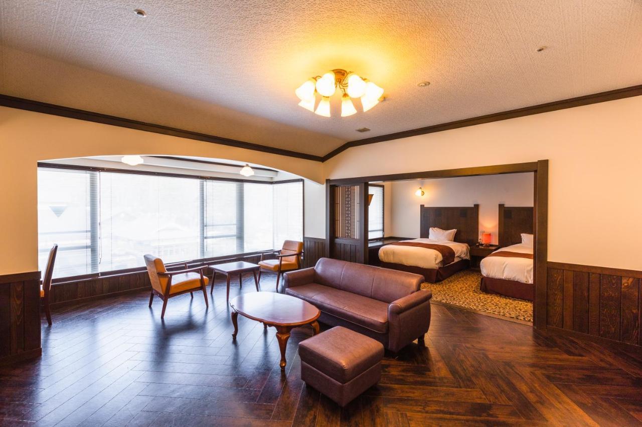 Tsuta Onsen Ryokan โทวาดะ ภายนอก รูปภาพ