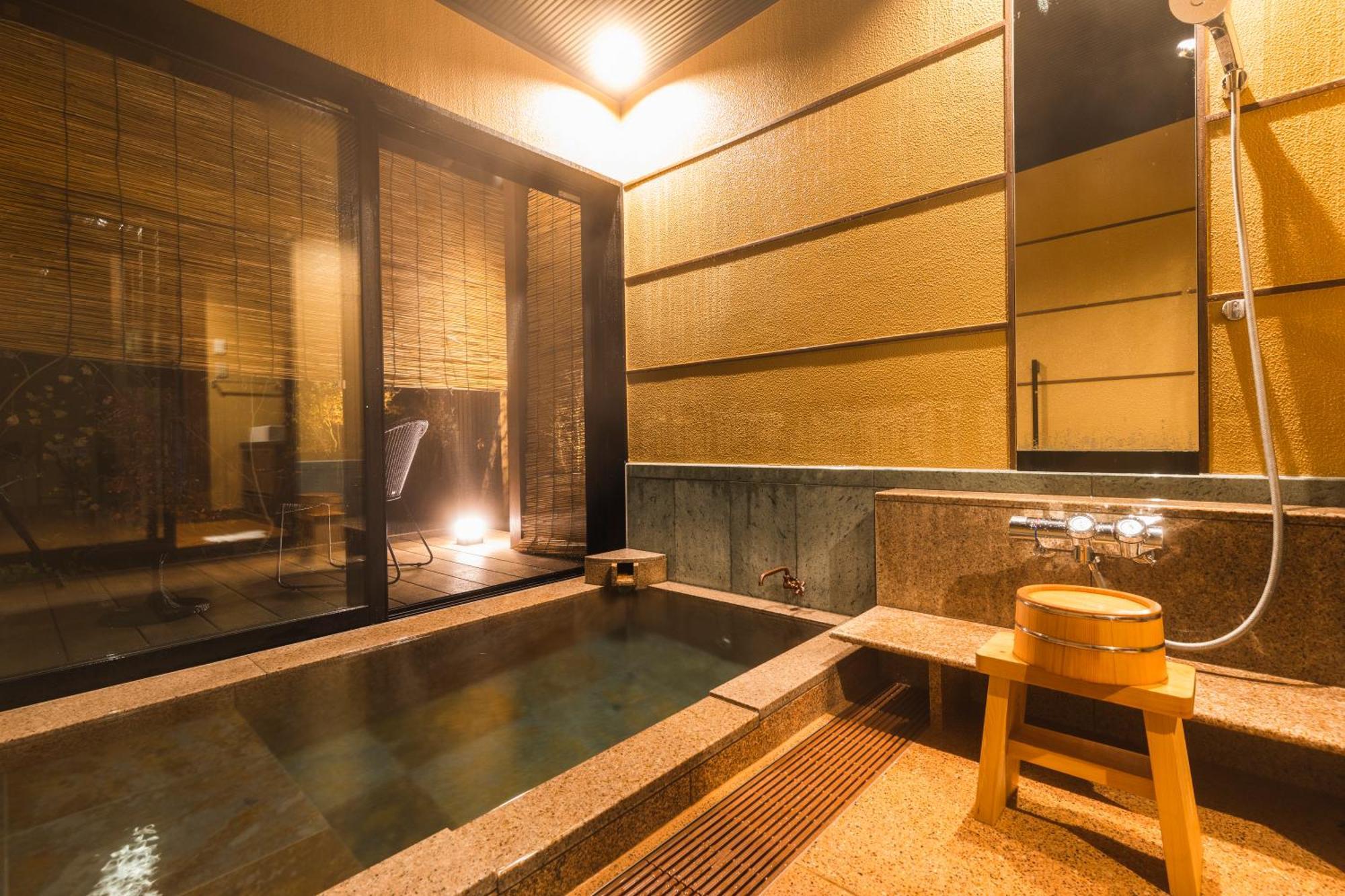 Tsuta Onsen Ryokan โทวาดะ ภายนอก รูปภาพ