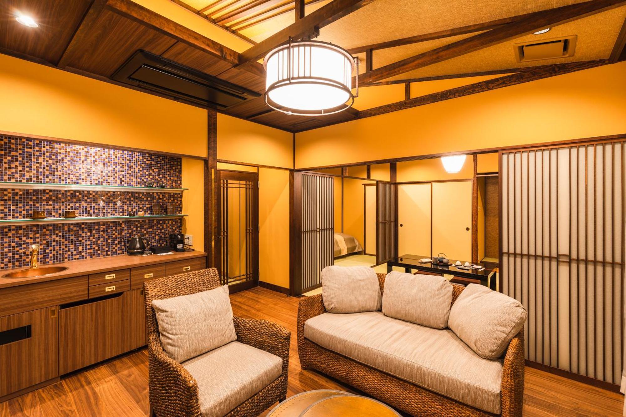 Tsuta Onsen Ryokan โทวาดะ ภายนอก รูปภาพ